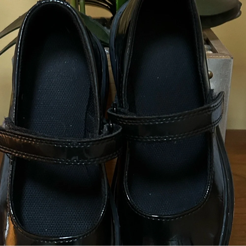 Dr. Martens Junior Glossy Black Patent Leather Mary Jane Shoes Kids Size 1